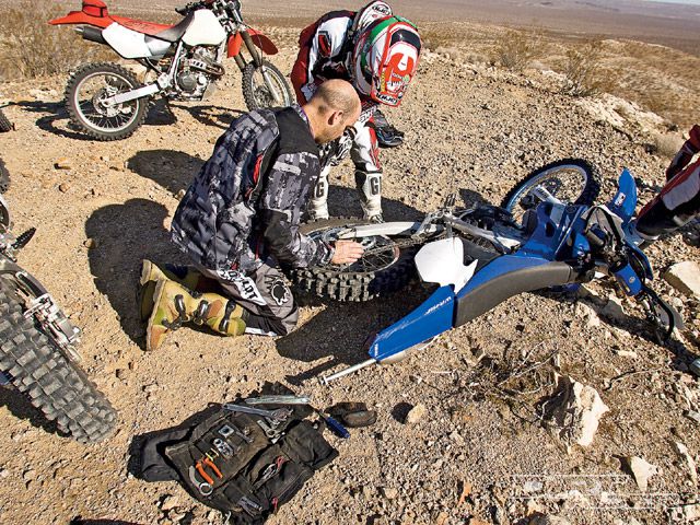 Tube, Tubliss, or Bibs? Which One Is Best For You? - MojoMotoSport.com