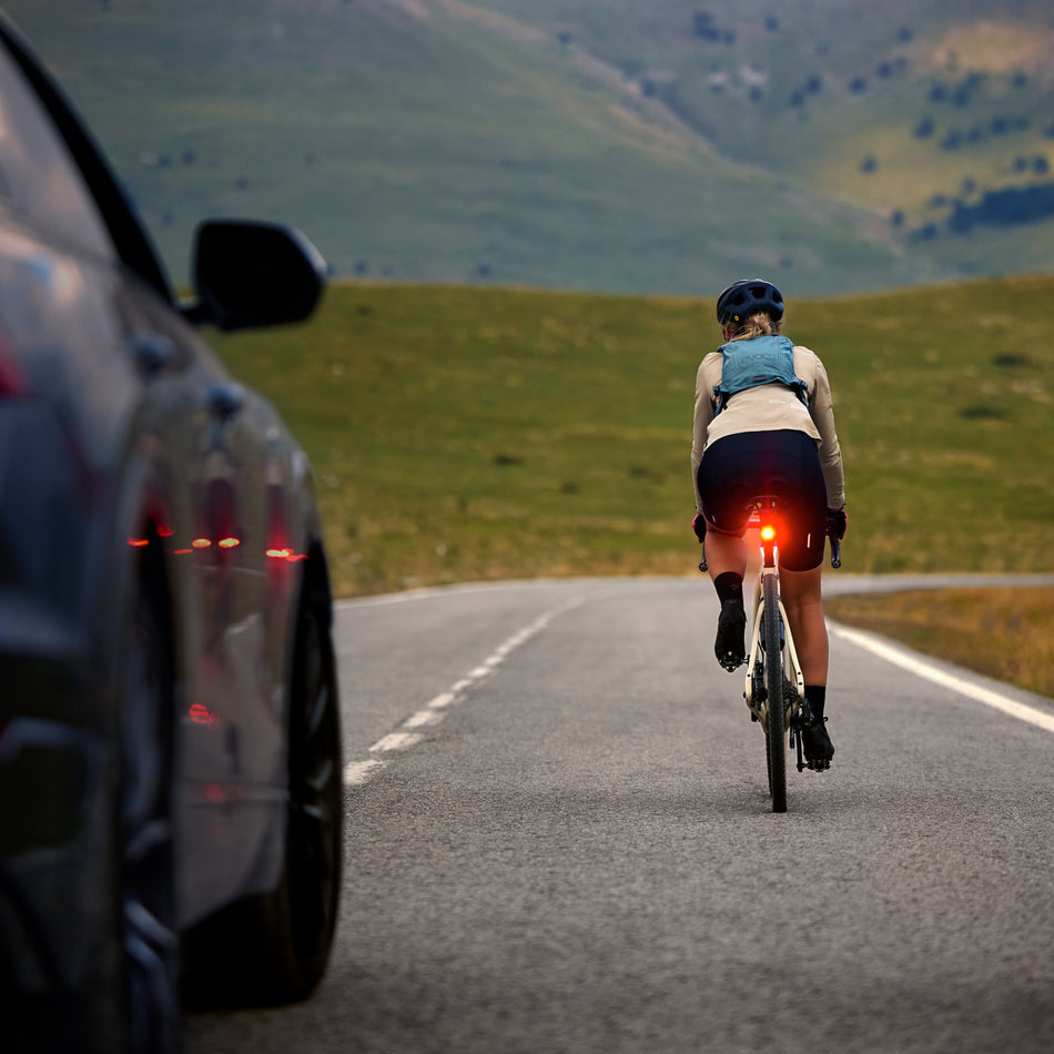 Garmin Varia RearVue 820 Cycling Rearview Radar & Tail Light