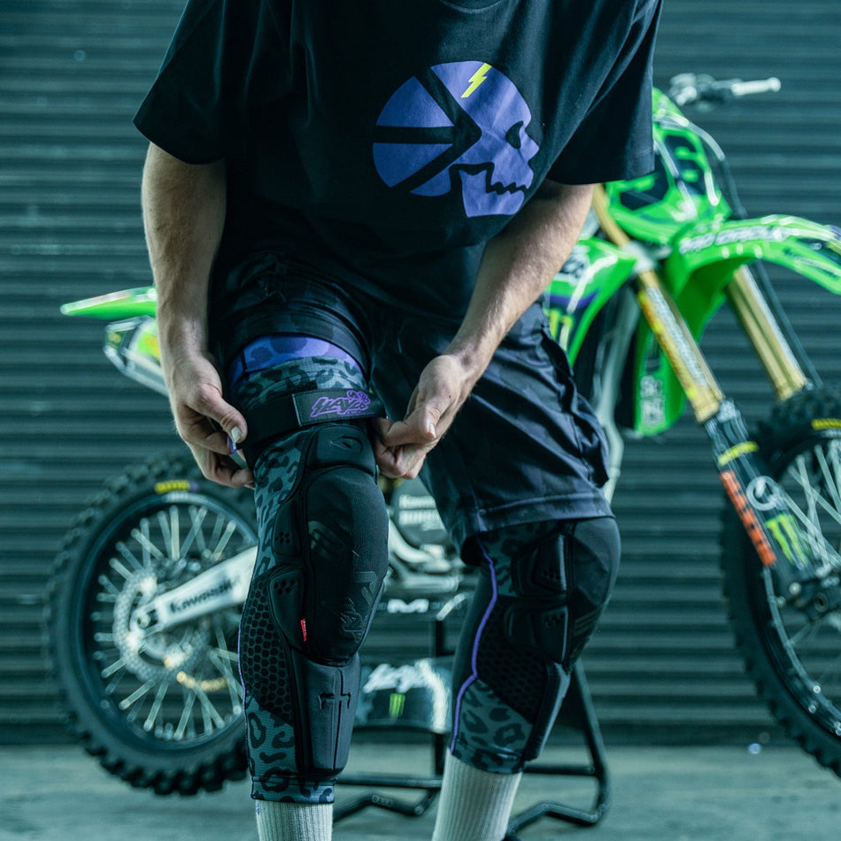 EVS Slayco96 Axel Hodges SE Ghost Leopard Knee Guards