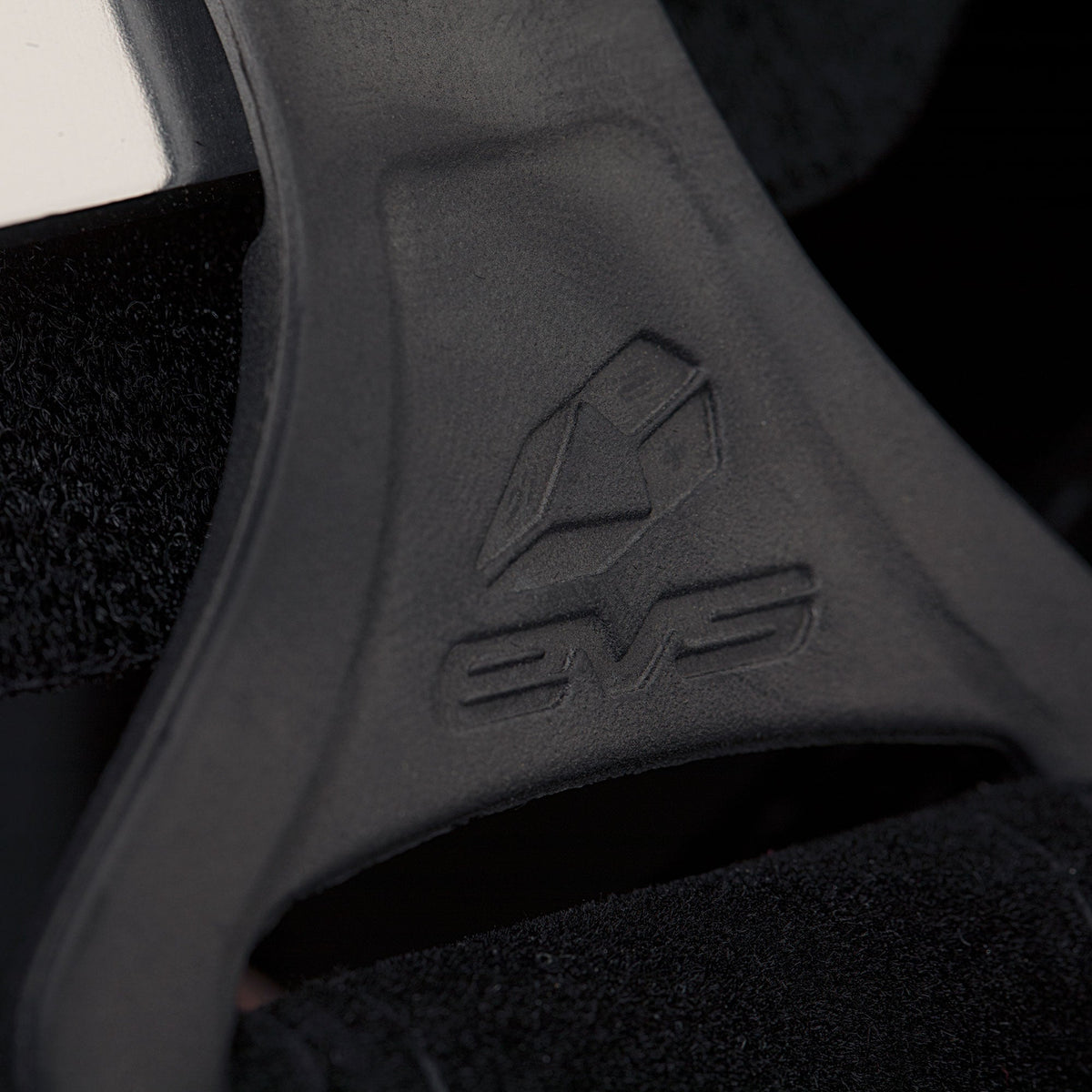 EVS Axis Pro Knee Braces | AXISP - BK/COP - MojoMotoSport.com