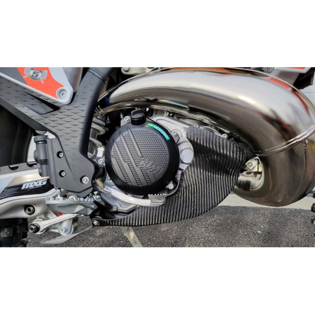 P3 Carbon Fiber Skid Plate For KTM/HUS | 301083 - MojoMotoSport.com