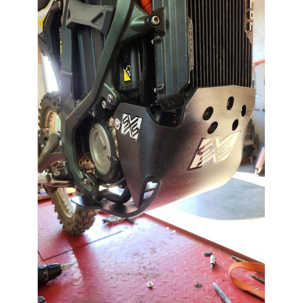 SXS Full Coverage Slide Plate Surron Ultra Bee | D804 - MojoMotoSport.com