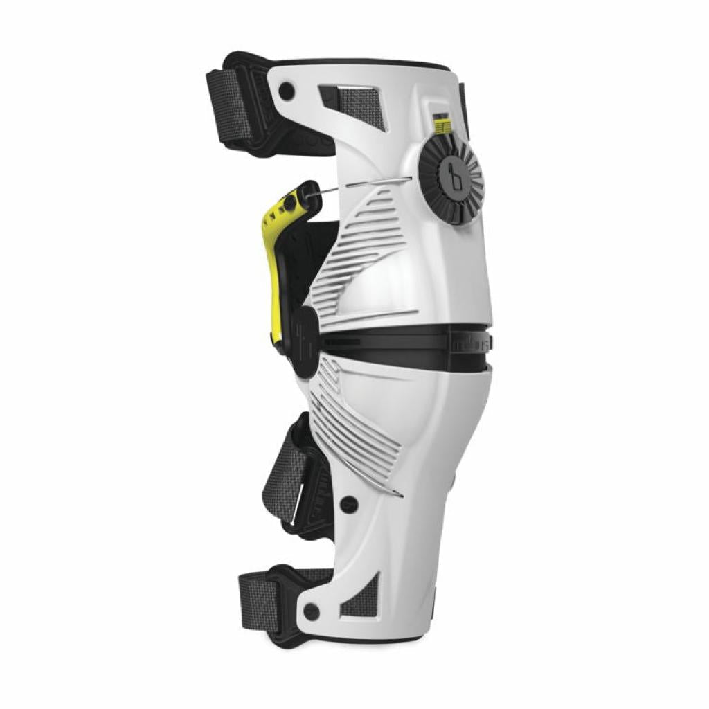 Mobius X8 Knee Braces - MojoMotoSport.com