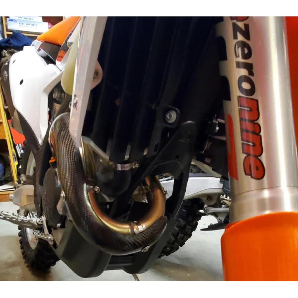 P3 Carbon Heat Shield KTM/Husqvarna 250 4T (2023 - Up) | 201056 - MojoMotoSport.com