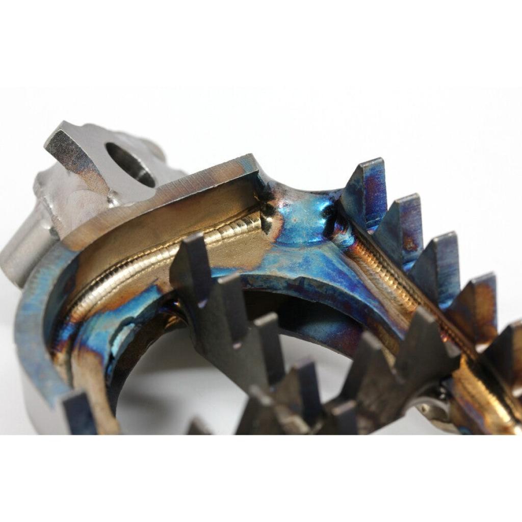 Titanium Pro 4mm Low Offset Footpegs Yamaha 2023 YZ450F - MojoMotoSport.com